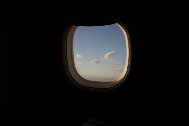 Flying from Japan to Seoul: What the Flight Transition Feels Like