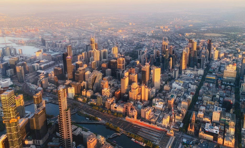 The Ultimate Guide to Melbourne: Best Neighborhoods, Cafes, Attractions, and Hidden Gems