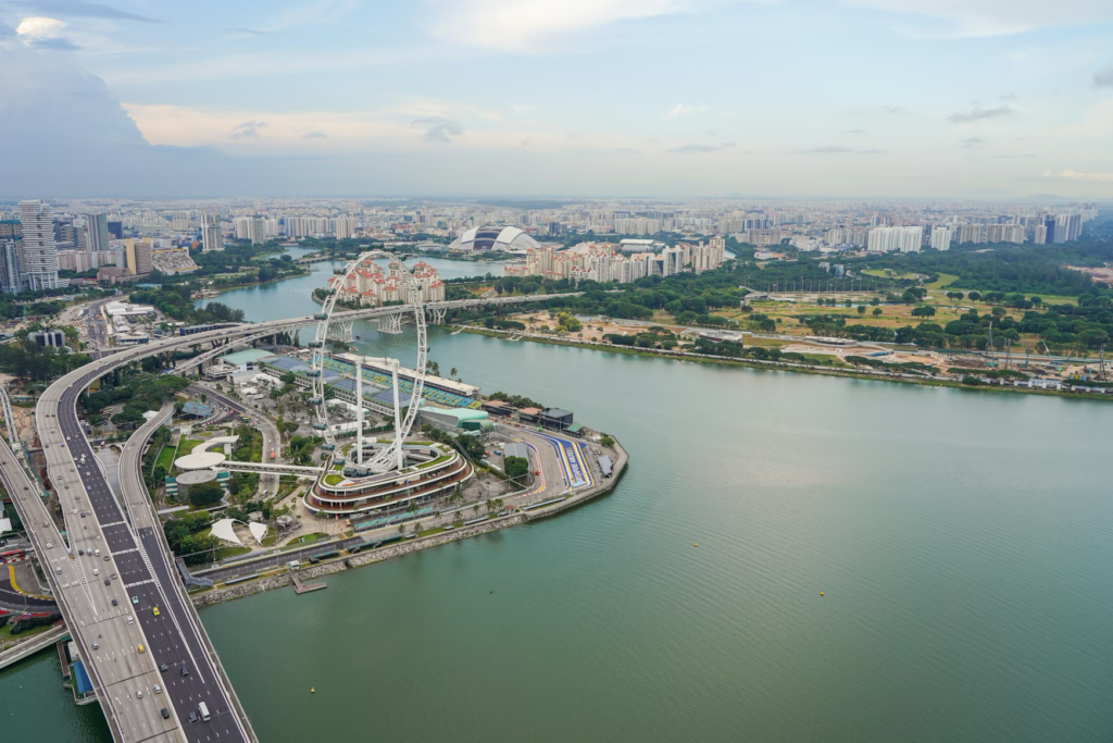 Exploring Singapore’s Green Spaces: Top Parks, Gardens, and Nature Walks to Visit