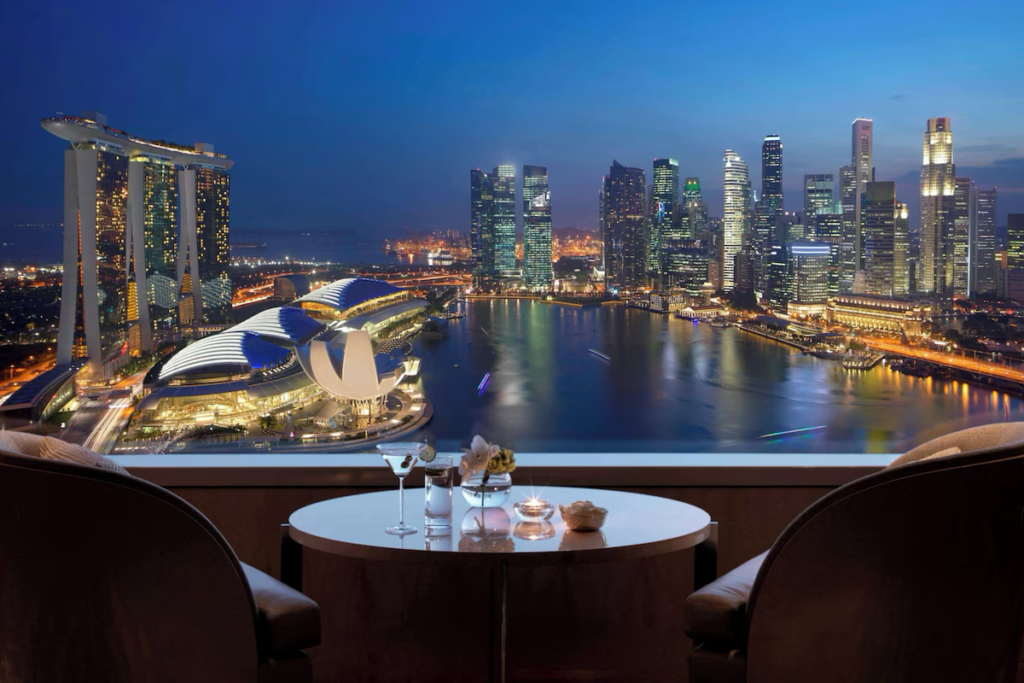 Where to Stay Near Marina Bay: Hotels Offering Central Location with Comfort and Calm