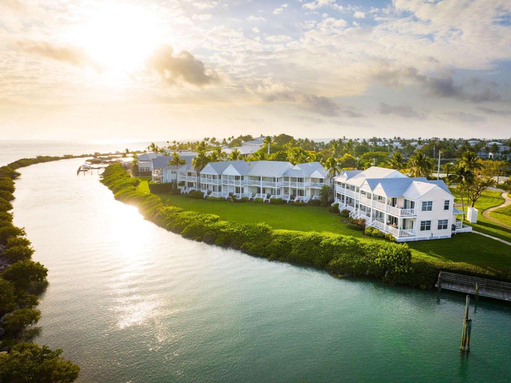 Aerial island resort villas along the canal for Florida keys family packages.