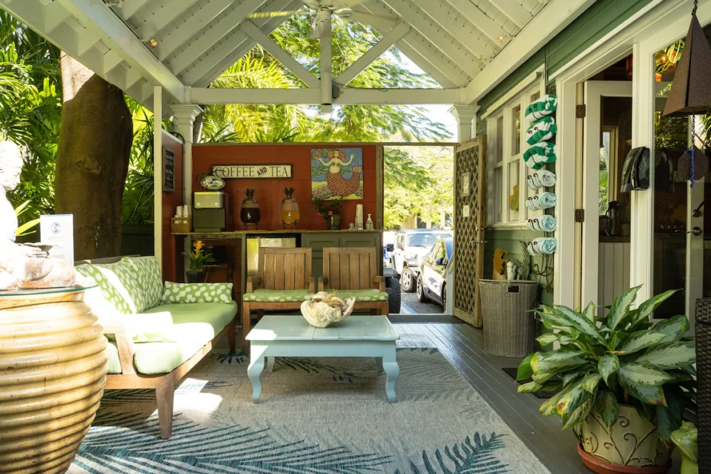Relaxing covered patio lounge area at Florida Keys couples stays.