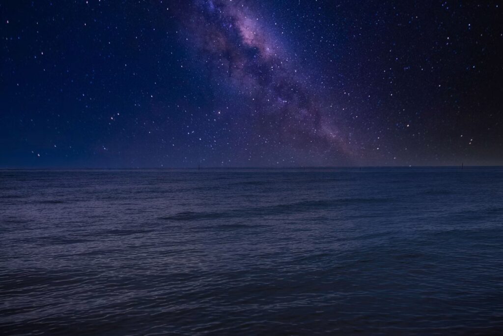 new moon starry night sky for bioluminescence viewing