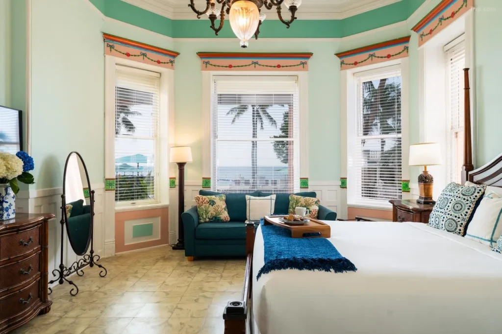 Historic Victorian mansion at romantic Florida Keys retreats.